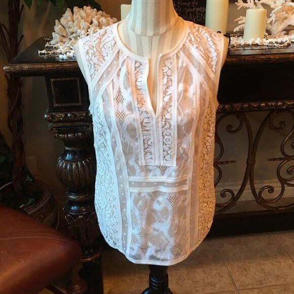 BCBG BLOUSE w Beautiful Detail - Picture 1 of 11